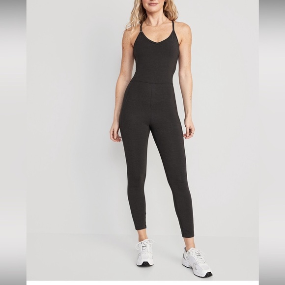 Old Navy active power chill go dry black bodysuit Jumpsuit size XS - Picture 4 of 16